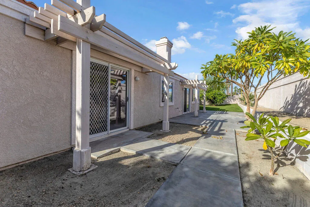 45030 Desert Hills Court, La Quinta, California 92253 home-pic-38